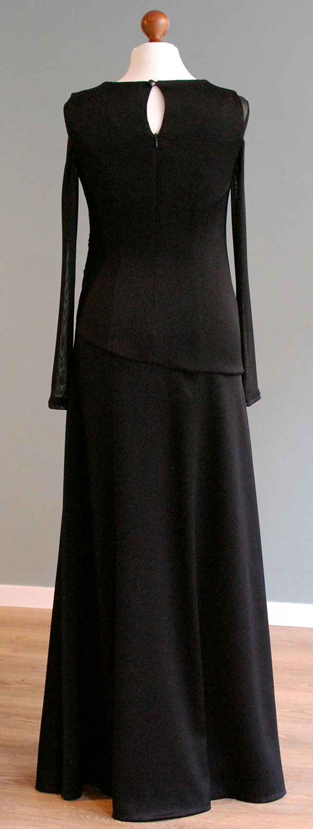 Konzertkleid mit floralen Elementen